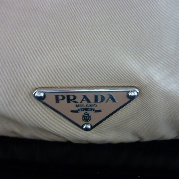 Prada Vintage BEIGE  Nylon Shoulder Bag - Picture 4 of 16